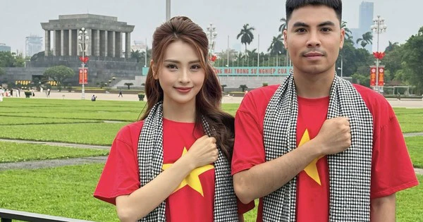 Hình Ảnh Hạnh Phúc Của Cặp Đôi